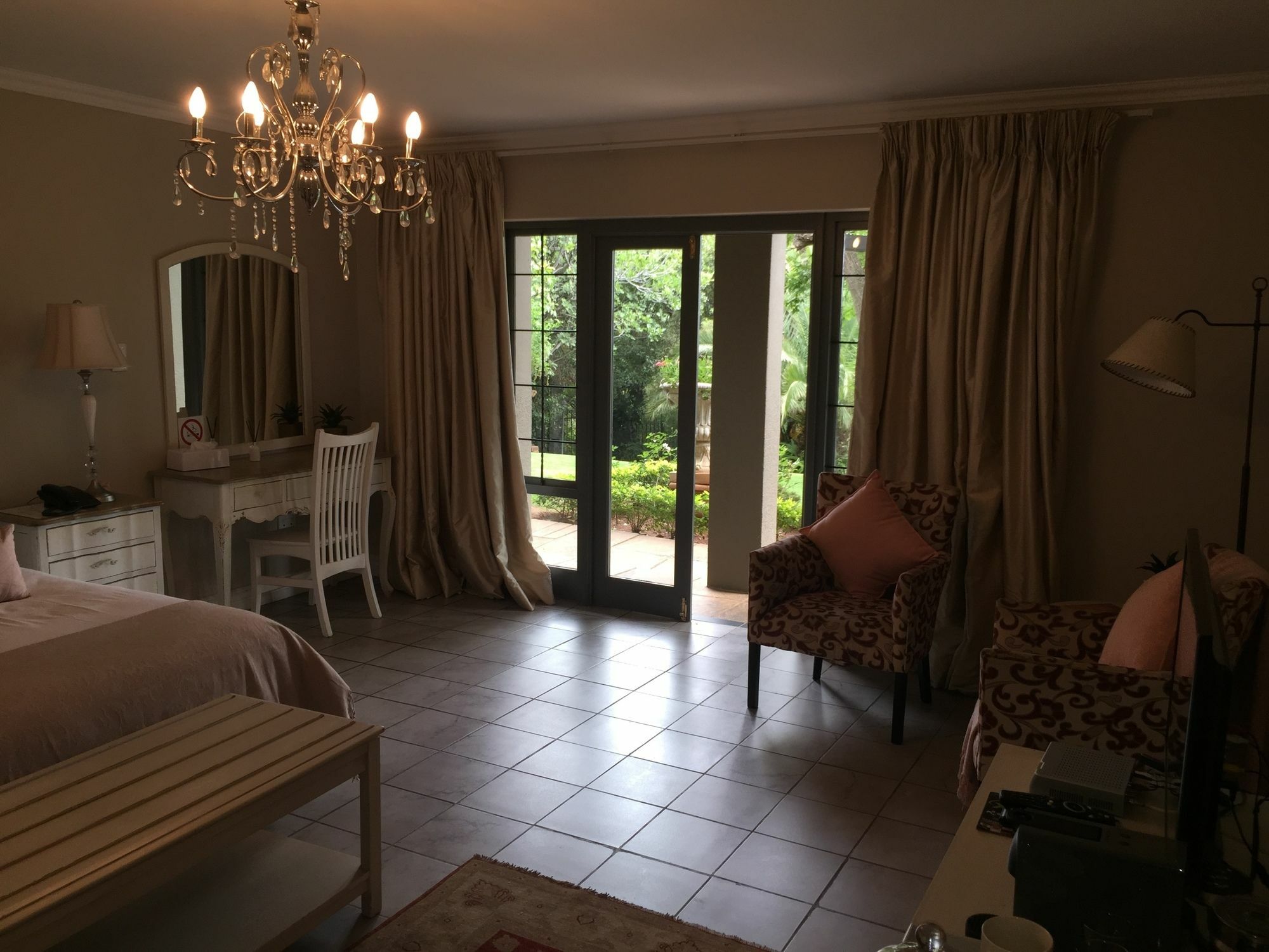 Amoris Guest House-Waterkloof Ridge بريتوريا المظهر الخارجي الصورة